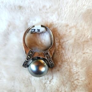 Elegant Silver Pearl‎ Ring